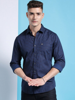 The Indian Garage Co Spread Collar Slim Fit Abstract Printed Casual Pu