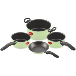 Pigeon Master Chef Non-Stick Coated Cookware Set(Aluminium, 4 - Piece)