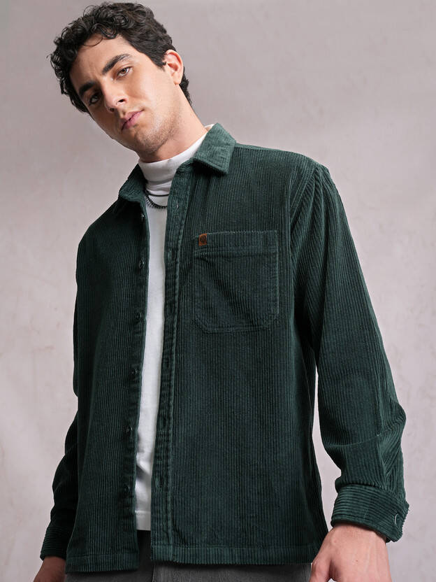 Men Relaxed Fit Fit Solid Cut Away Collar Casual Shirt