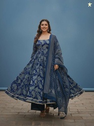 GLOSIA DESIGN Women Paisley Printed Regular Kurta with Palazzos & With