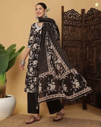 KIMAYRA Women Emebllished Printed Anarkali Kurta Set